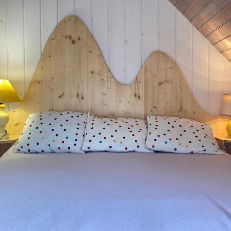 Joli chalet 60m2 proche du centre. parking. balcon Cauterets Esterno foto